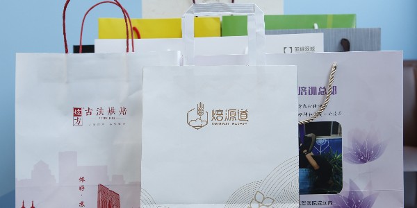 高檔手提袋印刷字體運(yùn)用的注意事項(xiàng)-和印愛歐圖文